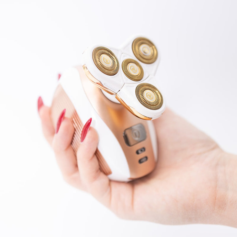 SilkyPlanet 4D UltraGlide pakkaus – sisältää ajokoneen ja lisävarusteet täydelliseen päivittäiseen parranajoon